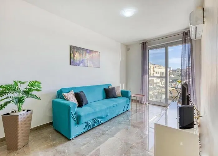 Apartment Bright & Spacious 3 Bedroom Close To Seafront Marsaskala