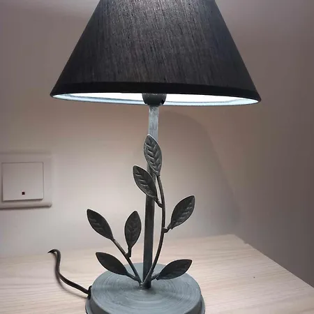 Bright & Spacious 3 Bedroom Close To Seafront 马尔萨斯卡拉