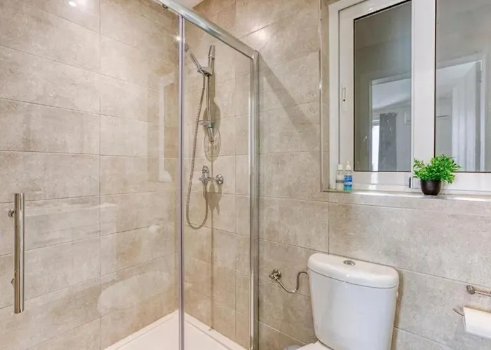 Bright & Spacious 3 Bedroom Close To Seafront Daire Marsaskala